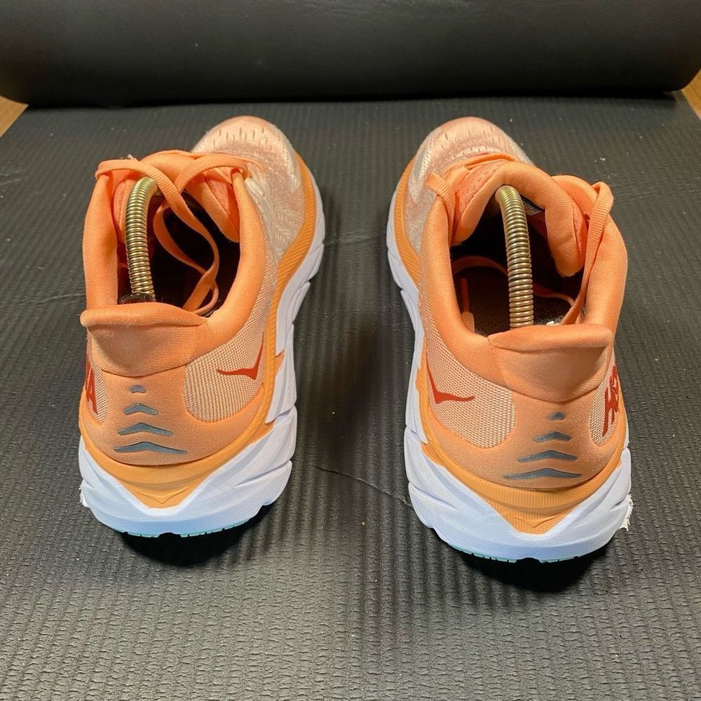 HOKA ONE ONE CLIFTON 8 - Women’s Running Shoes - SIZE 9B - Picture 3 of 11